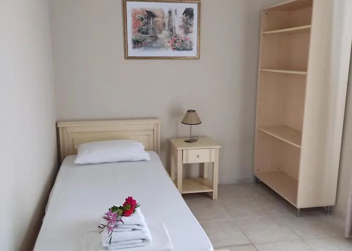 Anesis Village Studios And Apartments